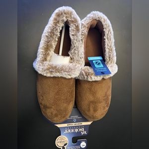 Isotoner Signature Memory Foam Women's Slippers Sz 6.5-7.5